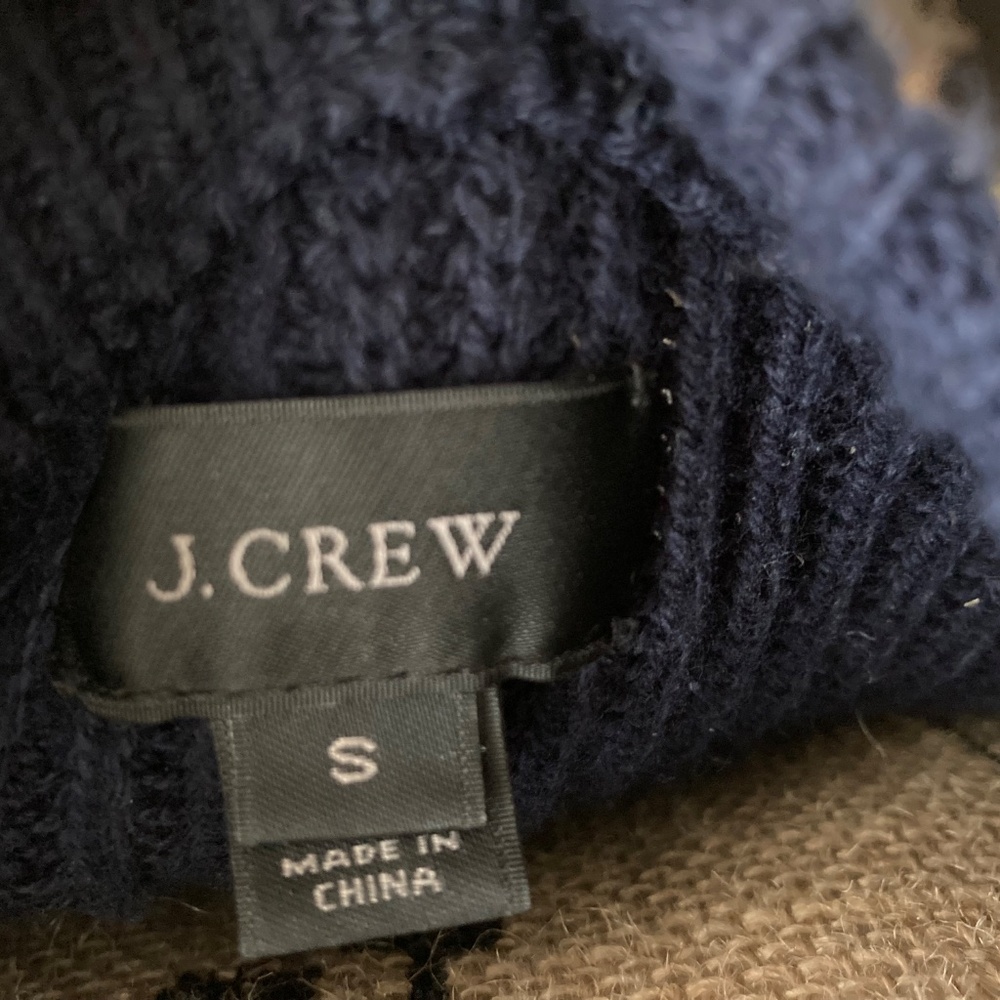 J. Crew Woodsman Sweater 100% Cotton and Leather Suede Shoulder Patches Sz S - Picture 7 of 8